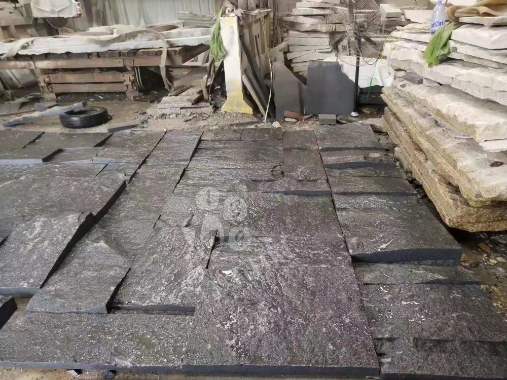 芝麻黑等黑色石材自然面復(fù)古背景墻裝飾 中國風(fēng)的韻味 世界流行