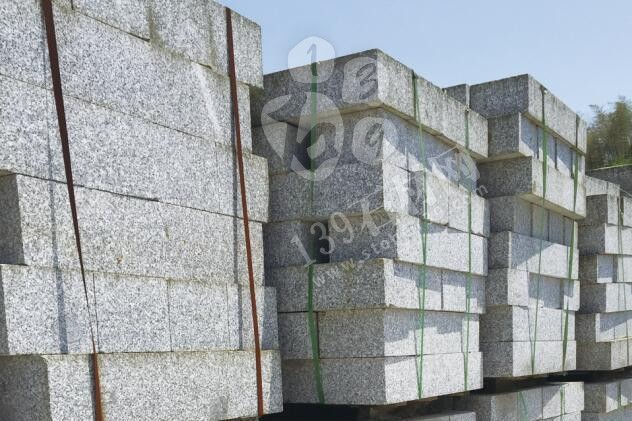 花崗巖路沿石直線型、曲線型價格計算方法