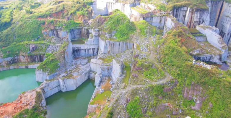 圖賞封礦后的福建最大石材礦山——長(zhǎng)泰吳田山！