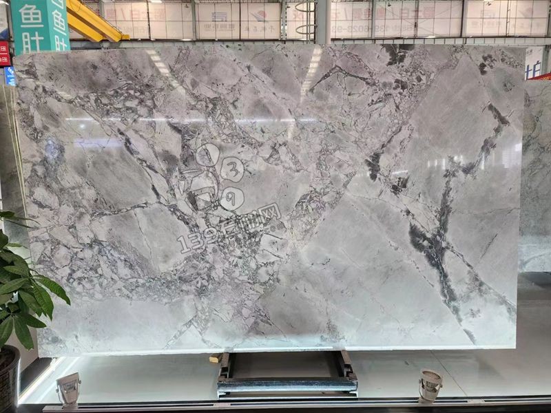 巴西魚(yú)肚灰天然石英石灰石之王應(yīng)用廣泛